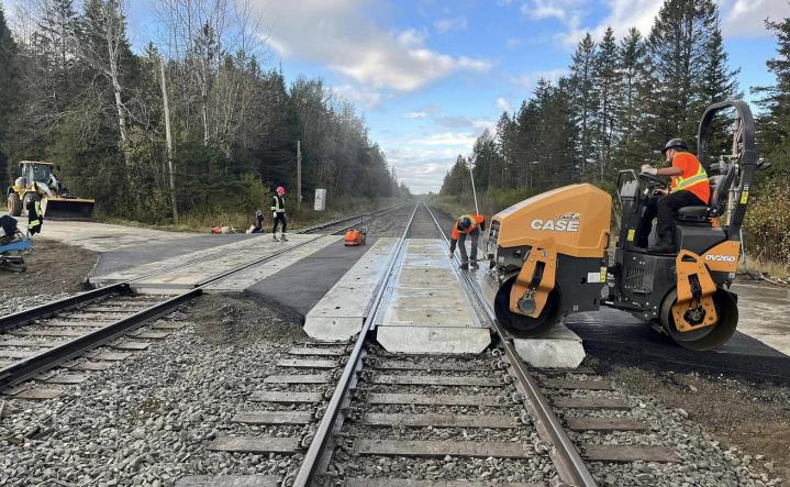 Road resurfacing Lac-Mégantic